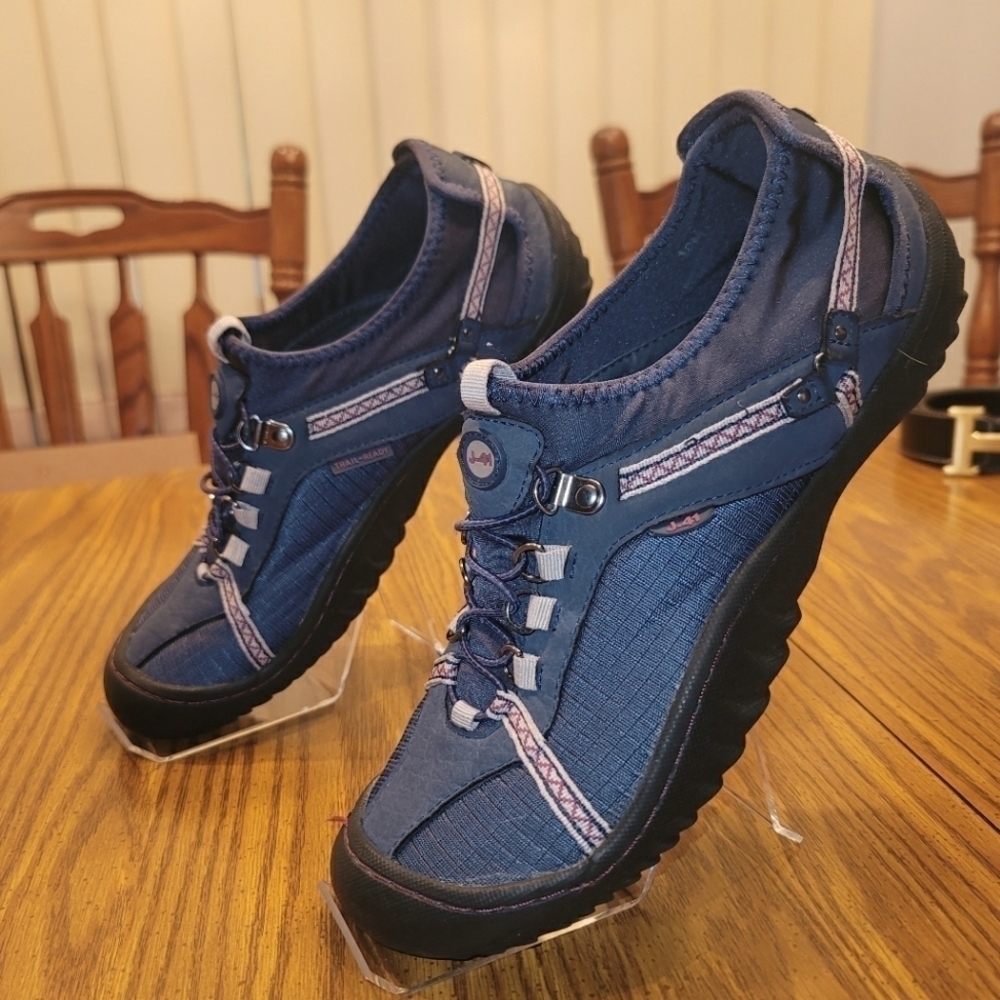 Mens 10 J41 amazing color slip ons.
